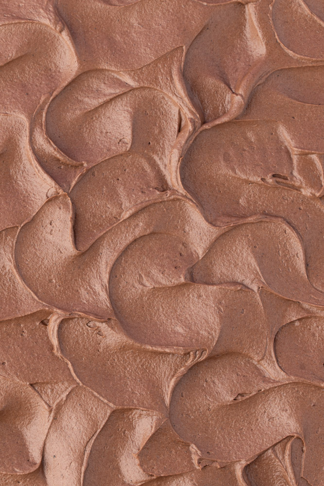 Homemade Chocolate Buttercream: Frost Cakes & Cupcakes Easily